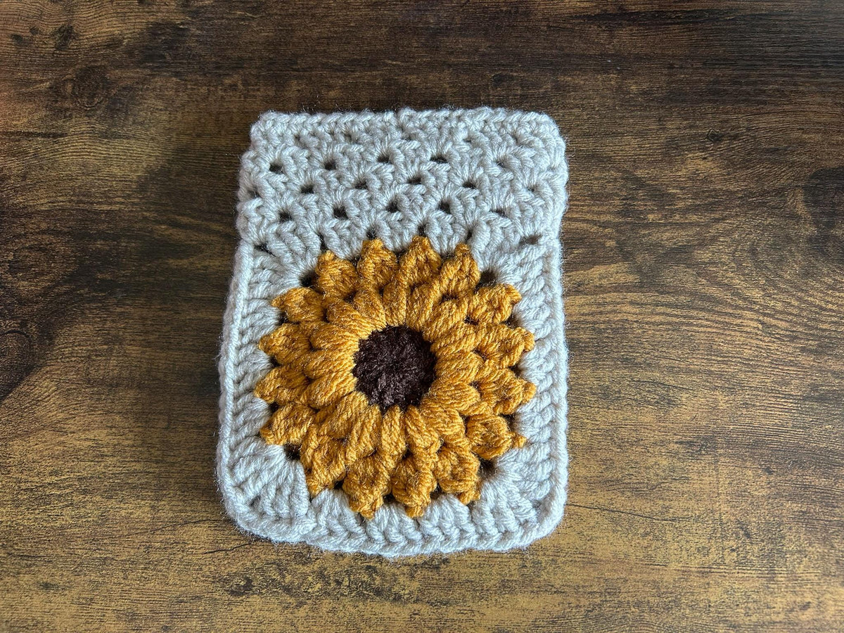 Crochet Kindle Sleeve, E-reader Cover, Kobo Case Sunflower Daisy Flower