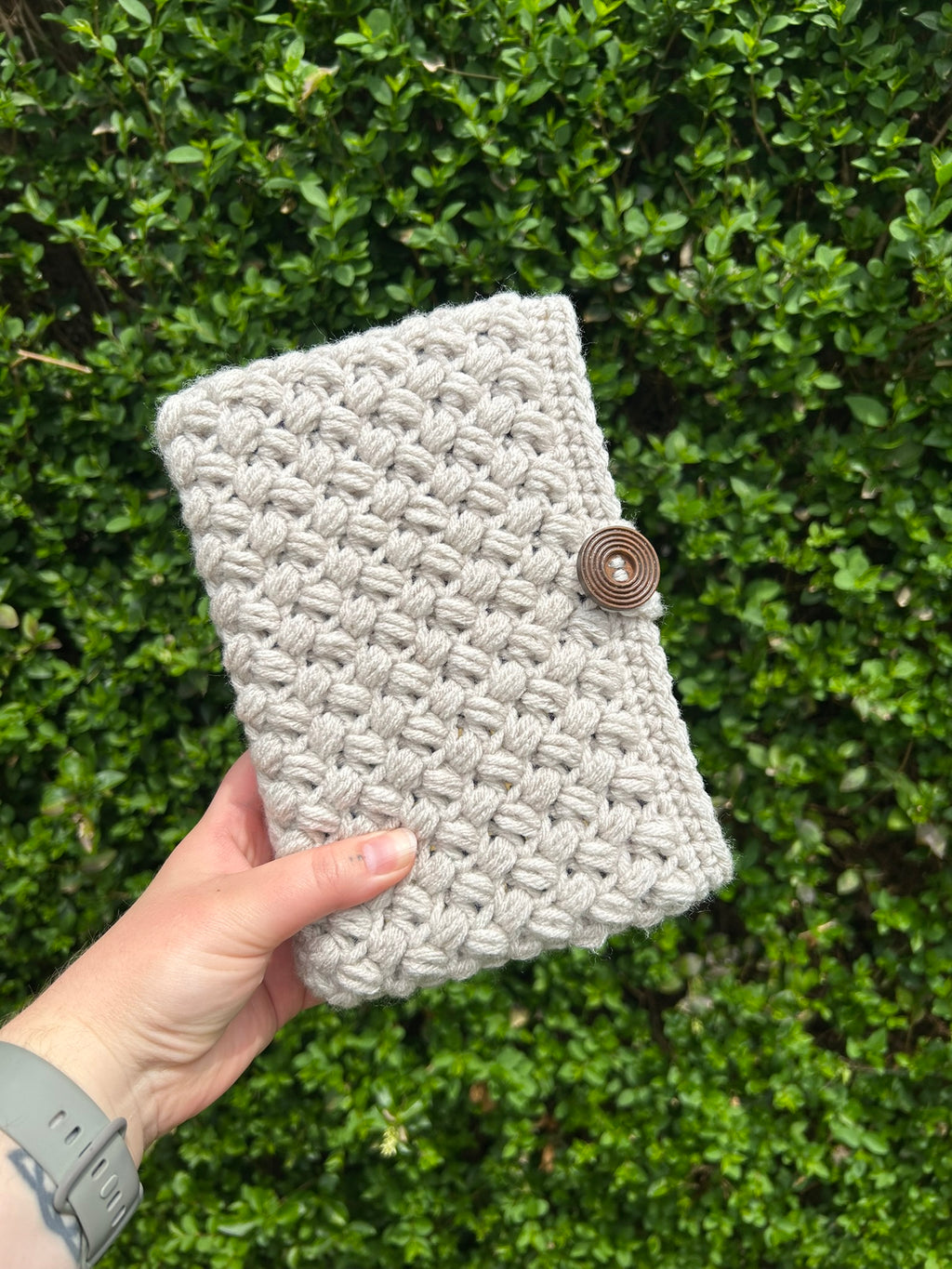 Crochet Bean Cosy Book Sleeve Pattern, Chunky Yarn Book Protector, PDF Download