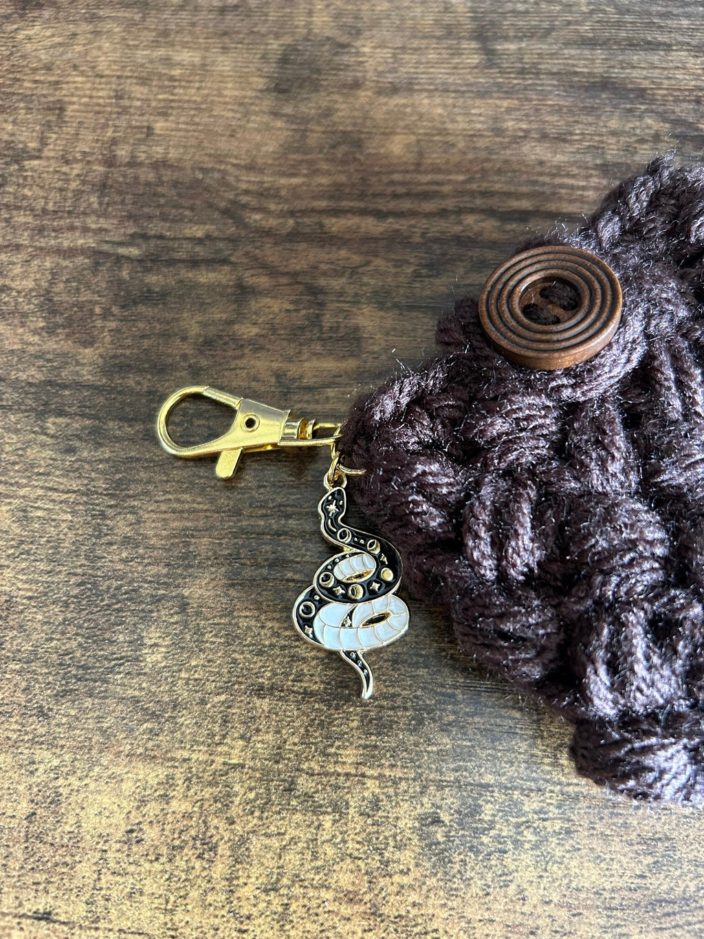 Crochet Bean Cosy AirPods Case, Handmade Earbud Pouch, Headphone Holder, Keychain