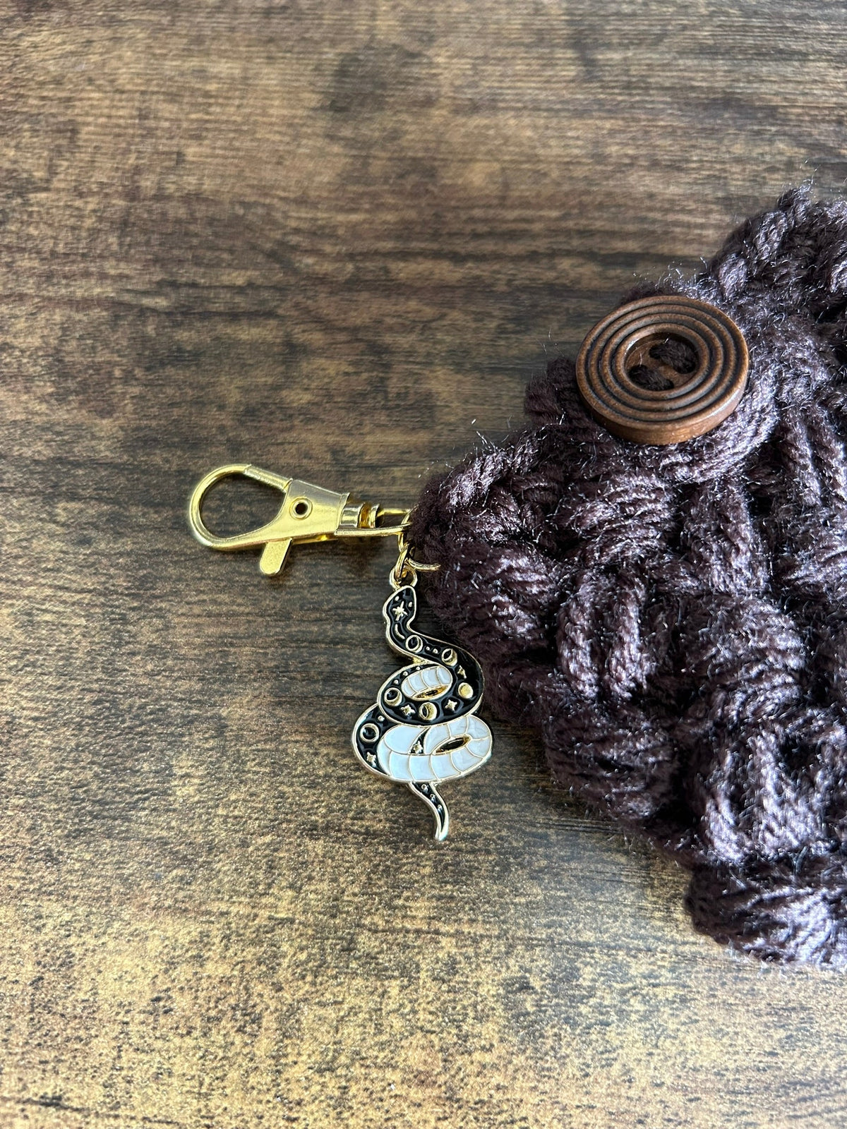 Crochet Bean Cosy AirPods Case, Handmade Earbud Pouch, Headphone Holder, Keychain
