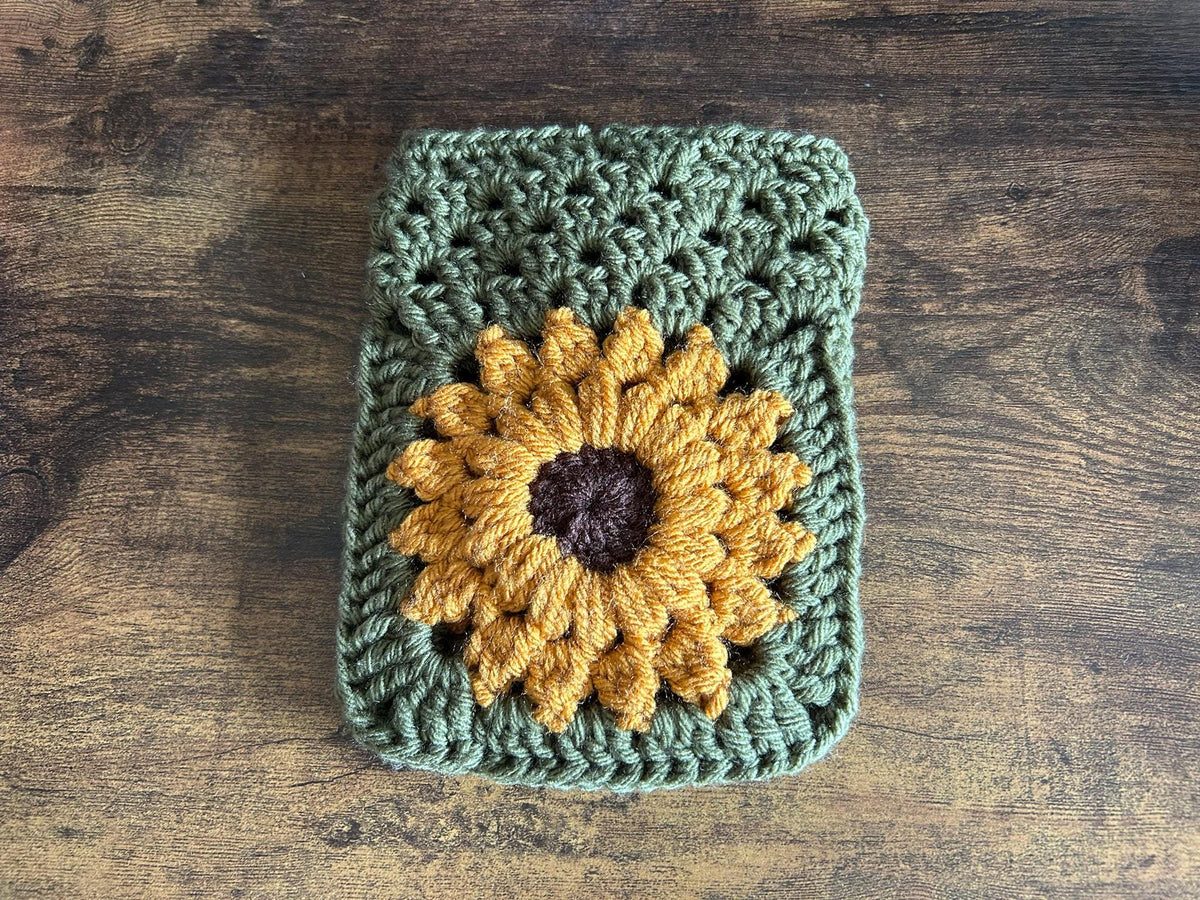 Crochet Kindle Sleeve, E-reader Cover, Kobo Case Sunflower Daisy Flower