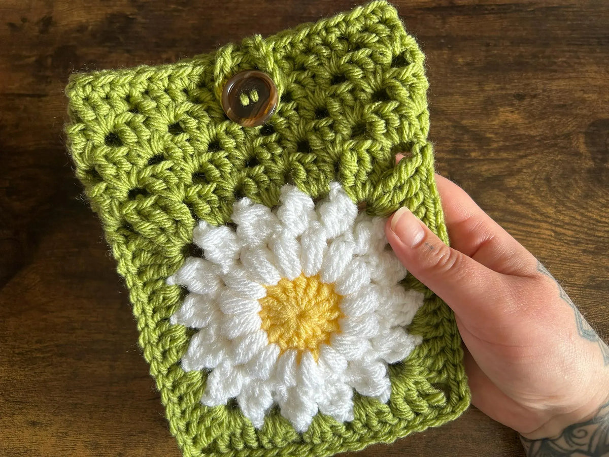 Crochet Kindle Sleeve, E-reader Cover, Kobo Case Sunflower Daisy Flower